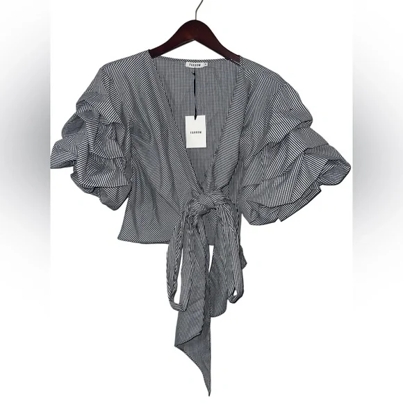 NWT Farrow Women Puffer sleeve top gingham plaid black white wrap tie Size S - Picture 2 of 5